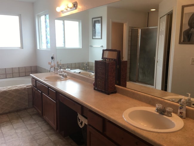 Building Photo - 8781 Royal Melbourne Cir