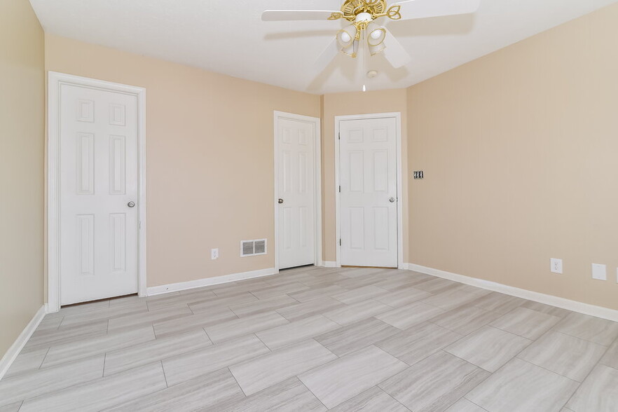 Building Photo - 121 Tracy Ridge Blvd