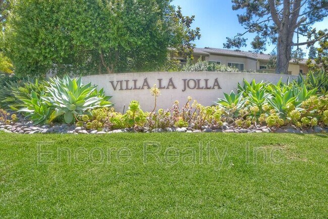 Building Photo - 8545 Villa La Jolla Dr
