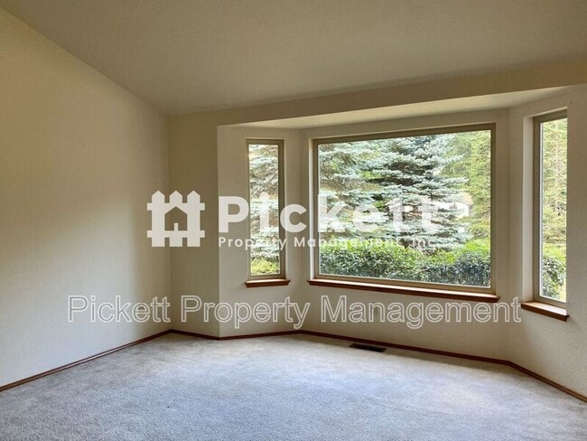 Building Photo - 10659 Wharf Pl NW