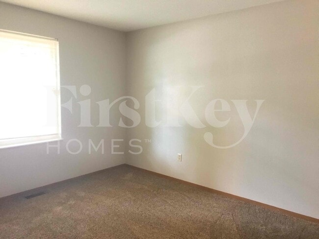 Building Photo - 1248 Mendoza Dr