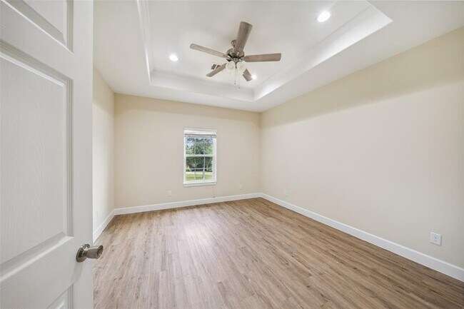 Building Photo - 14107 Overstreet Dr