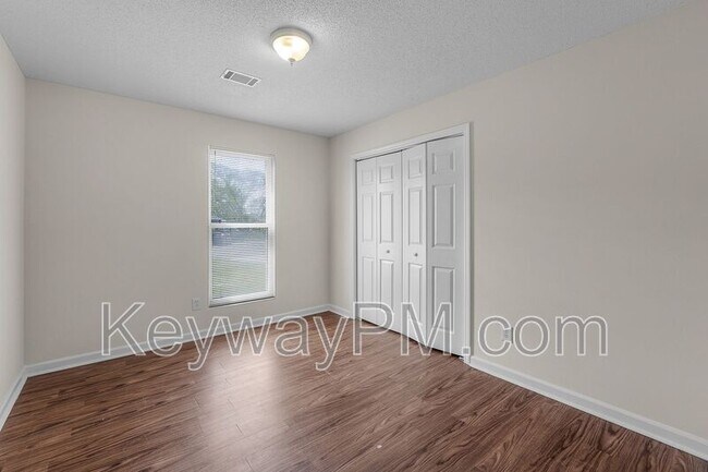 Building Photo - 3803 Winchester Ct