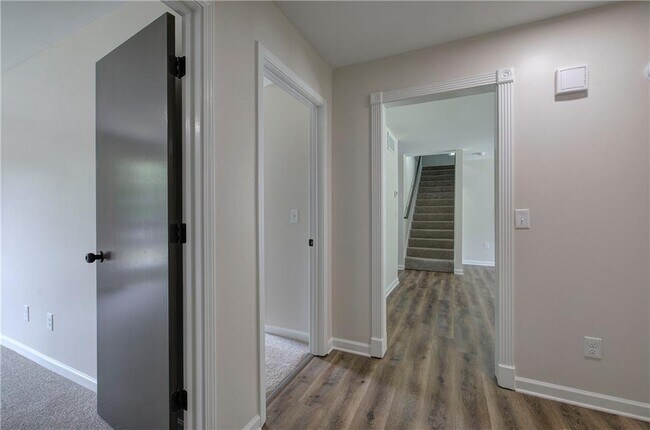 Building Photo - 4100 Chanticleer Dr NW