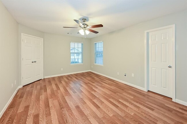 Building Photo - 6341 Settlers Square Ln