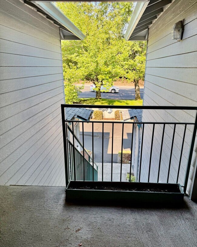 Building Photo - 1202 SW 257th Dr