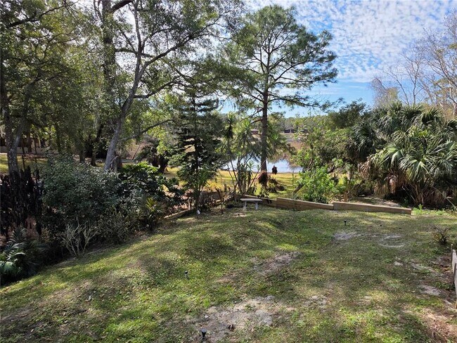 Building Photo - 1013 Doyle Rd