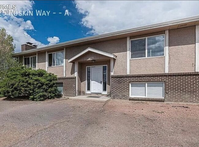 Building Photo - 4025 Ruskin Way