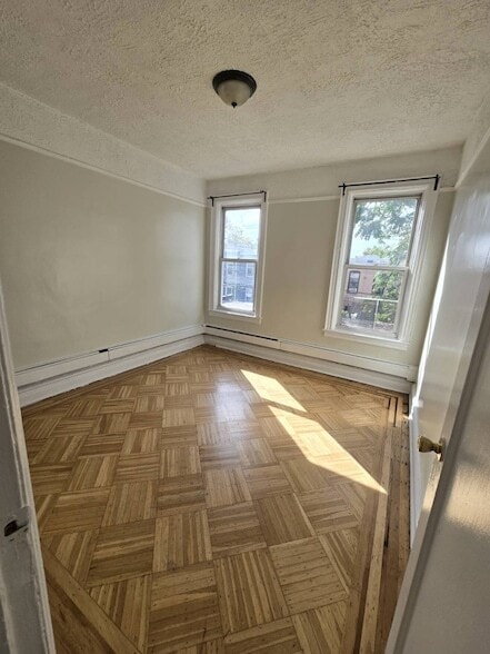 Building Photo - 31-16 81st St