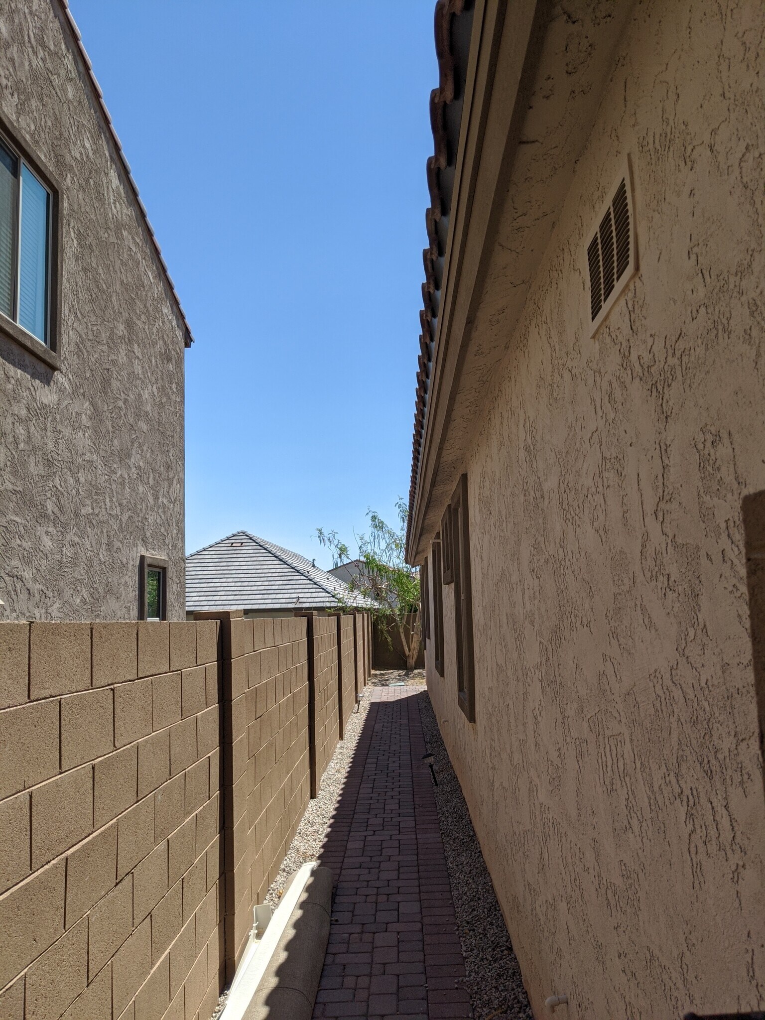 Building Photo - 22084 N 98th Dr