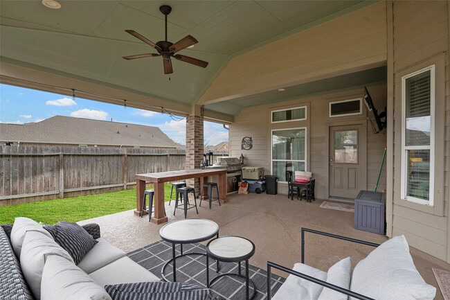 Building Photo - 16015 Jaime Knoll Ln