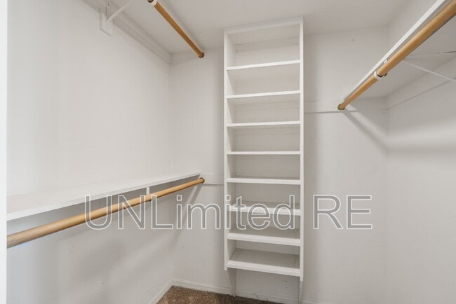 Building Photo - 6135 Crista Lynn Pl