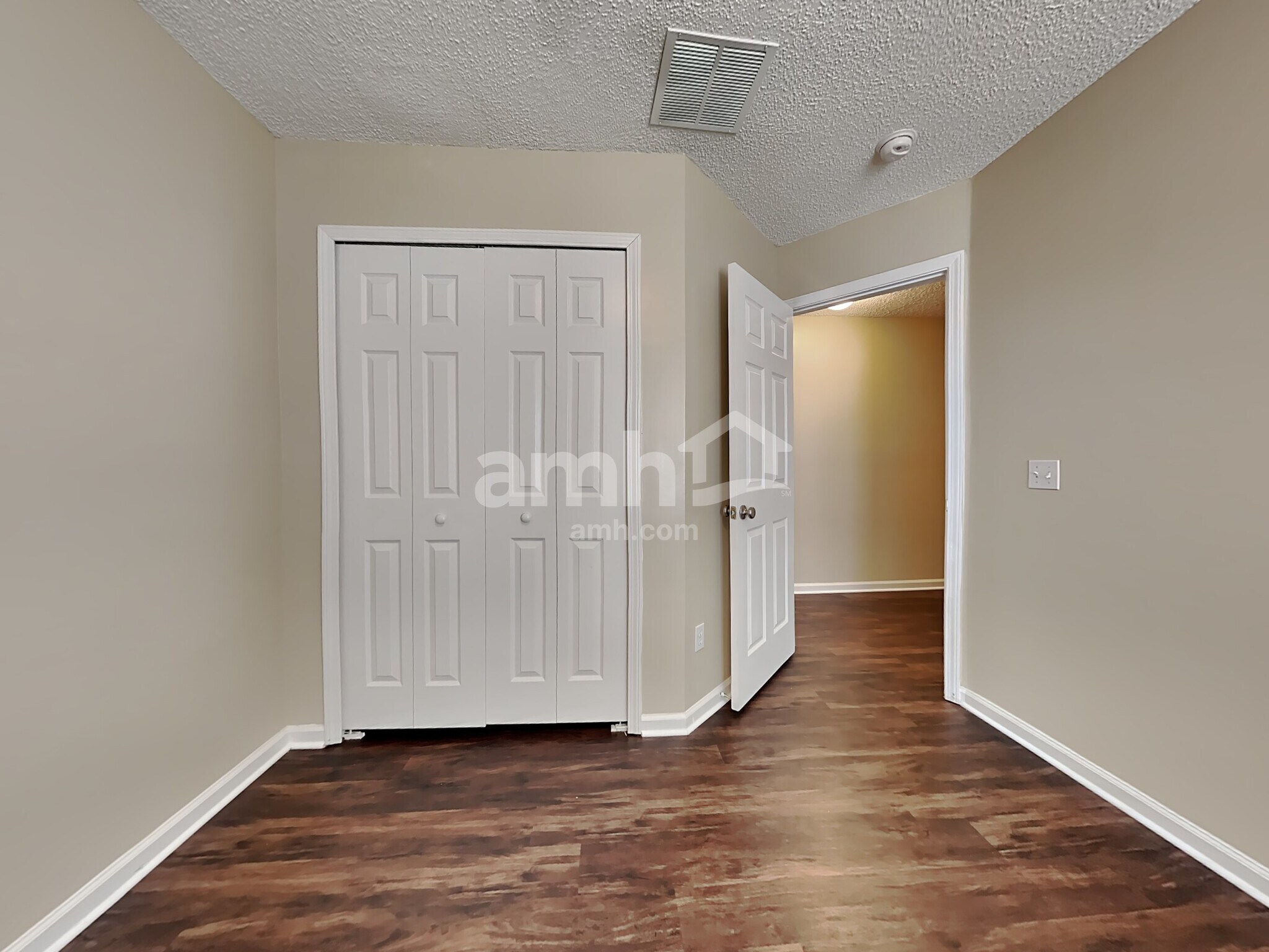Building Photo - 13958 Devan Lee Dr N