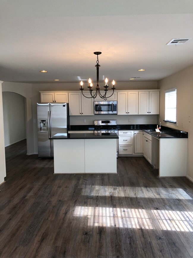 kitchen island - room for barstools - 800 N Laurel Ave