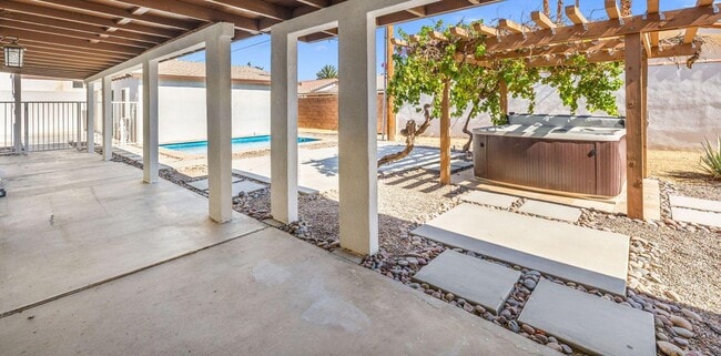 Building Photo - 51480 Avenida Obregon