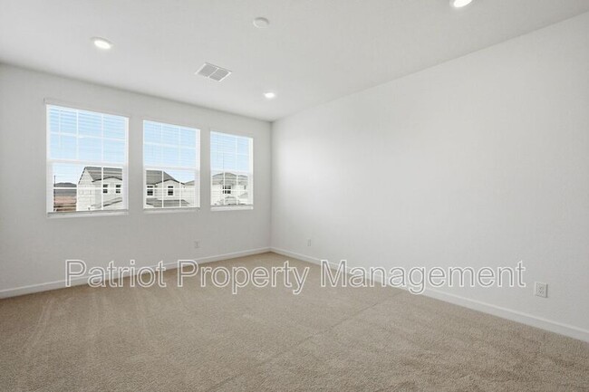 Building Photo - 6922 W Buckhorn Trail