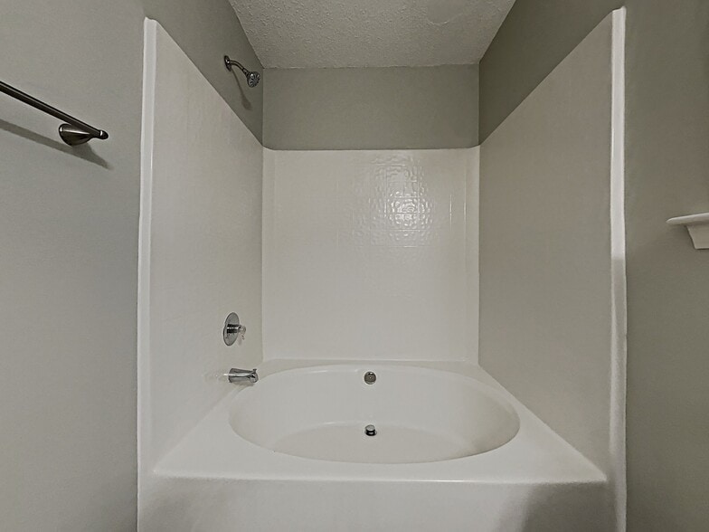 Building Photo - 9017 Shenington Pl