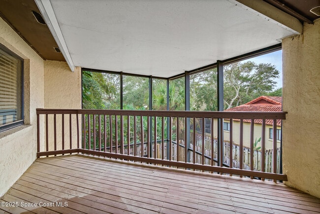 Building Photo - 8753 Live Oak Ct