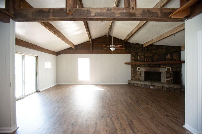 Building Photo - 5800 Hopson Dr