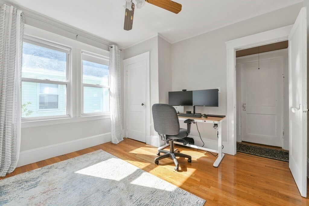 Building Photo - 36 Thingvalla Ave