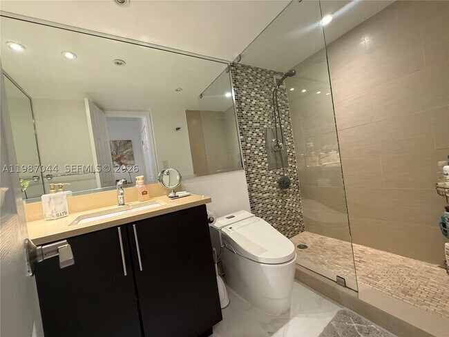 Building Photo - 5555 Collins Ave