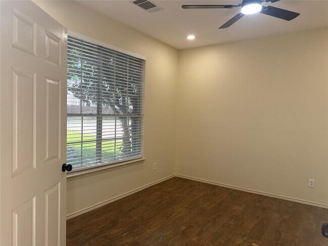 Building Photo - 14725 Banbridge Trail