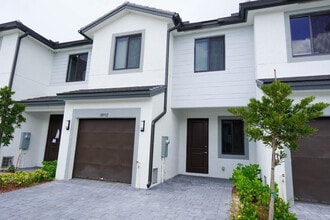 Building Photo - 18992 SW 344th Ter