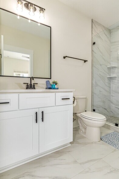 Building Photo - 536 N De Villiers St