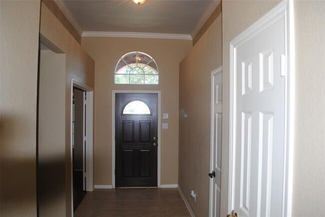 Building Photo - 4606 Russett Ln