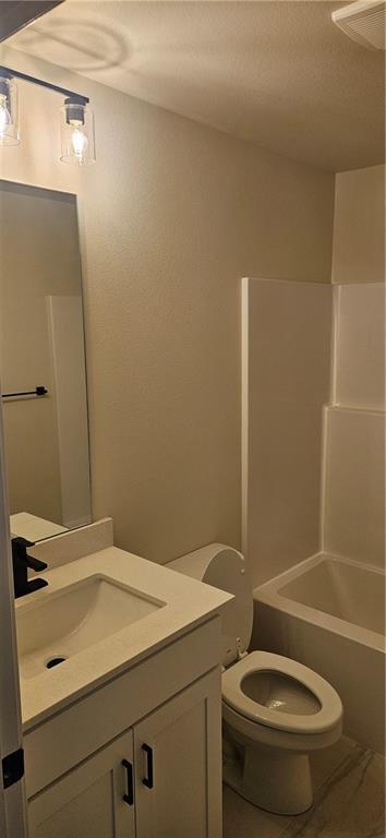 Building Photo - 6005 SW Coywolf St