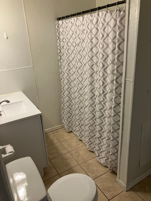 Building Photo - 932 Napoleon St