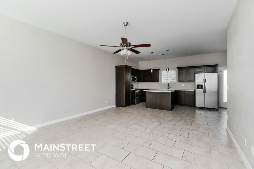 Building Photo - 2000 N 36th St