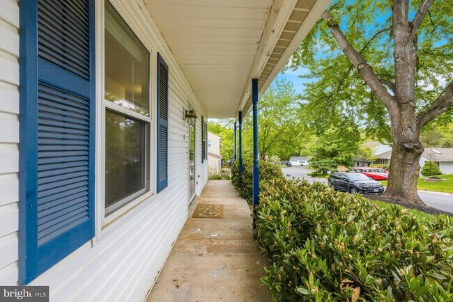 Building Photo - 21 Nickelby Ct