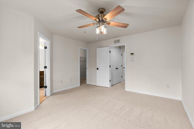 Building Photo - 8234 Carinoso Way