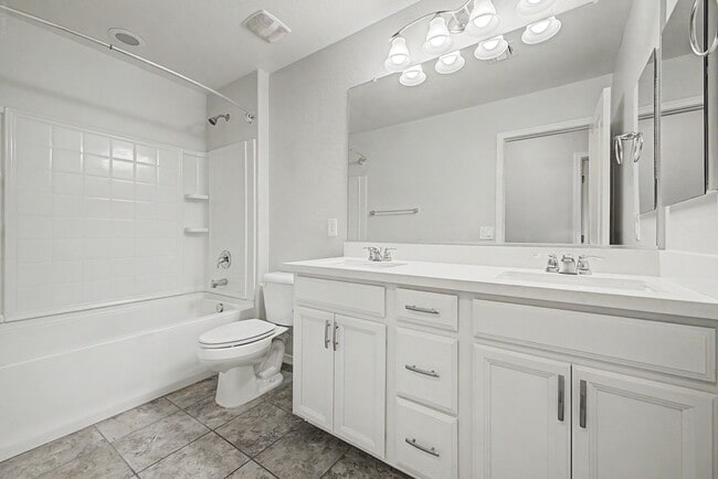Building Photo - 2934 N 71st Pl