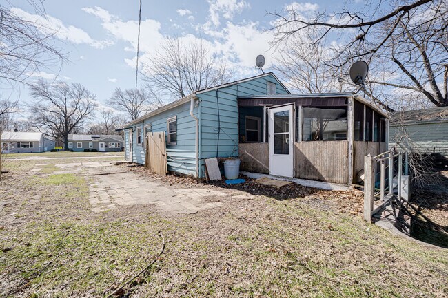 Building Photo - 2019 Overdene Ave