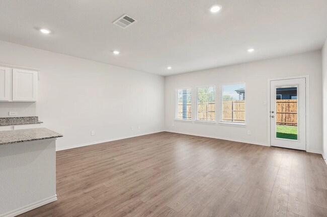 Building Photo - 3401 marie drive