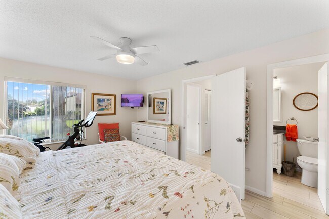 Building Photo - 5312 Bosque Ln