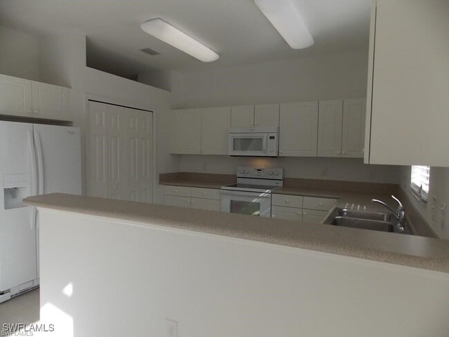 Building Photo - 7376 Bristol Cir
