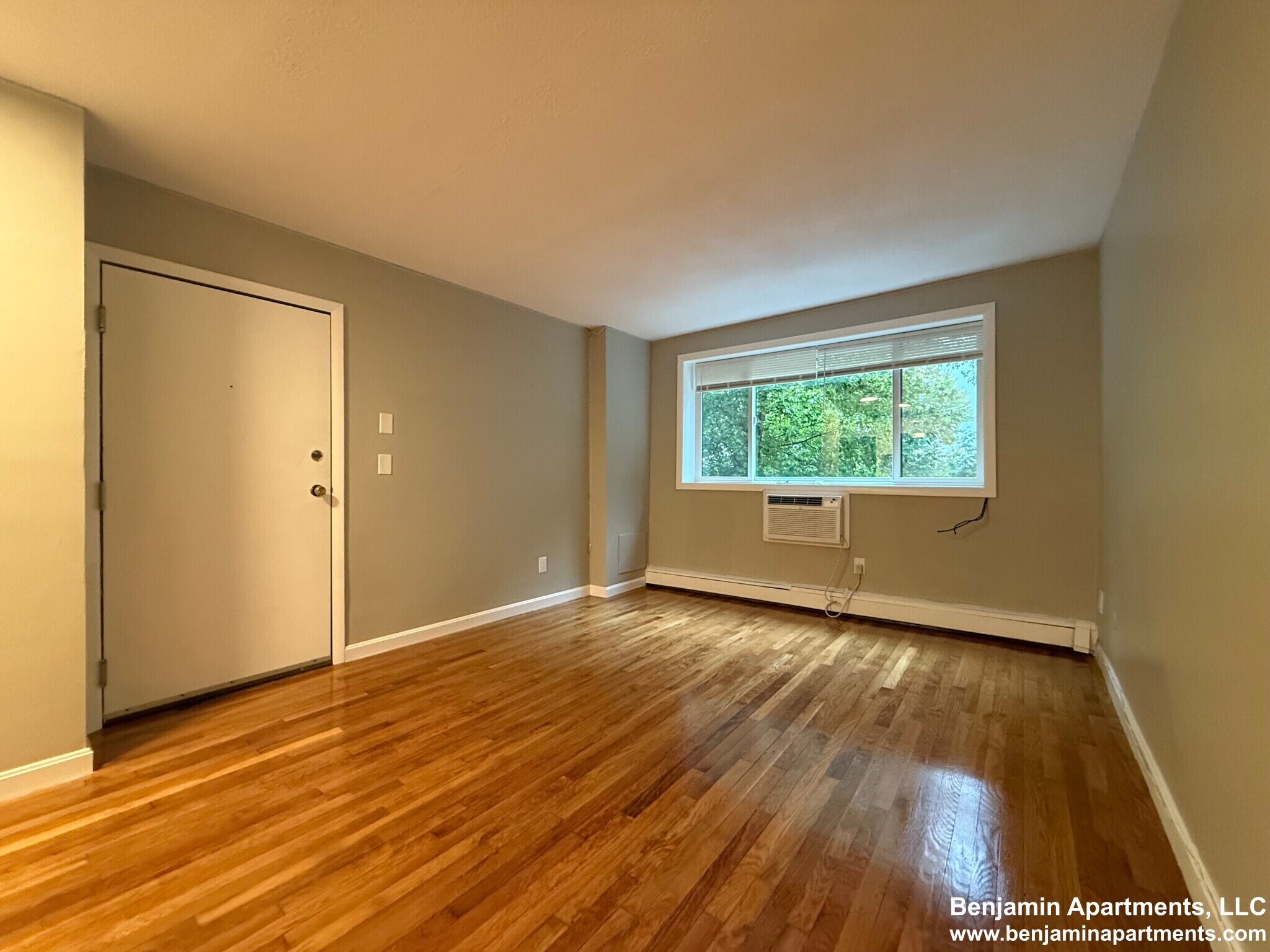 Building Photo - 232 Parker Hill Ave