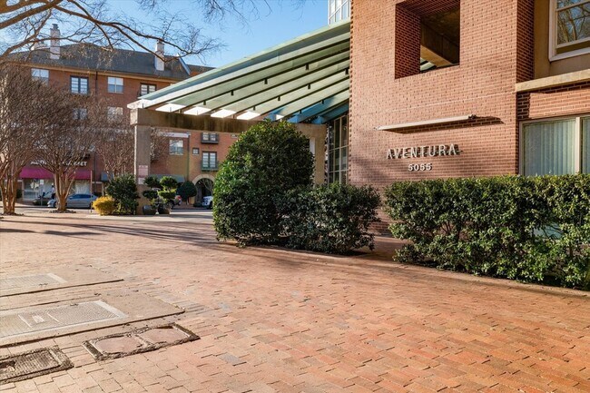 Building Photo - 5055 Addison Cir