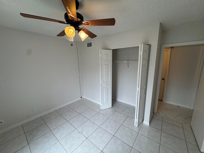 Building Photo - 1111 Green Pine Blvd