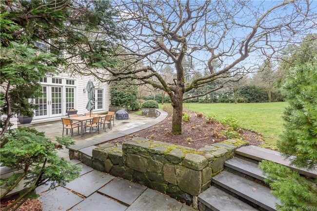 Building Photo - 6 Searles Rd