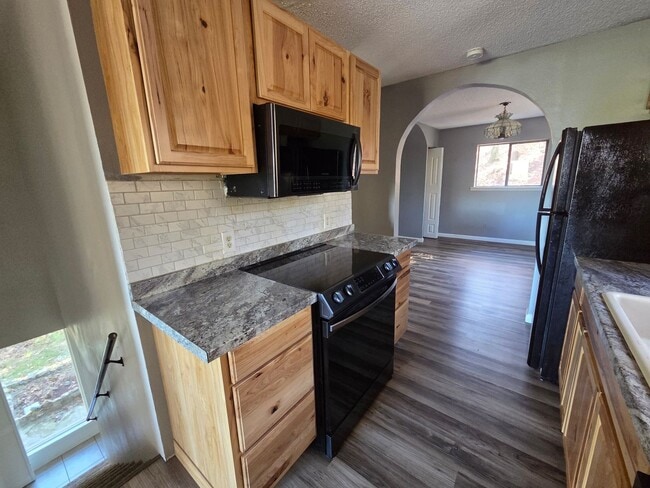 Building Photo - 109 Ohio Ct