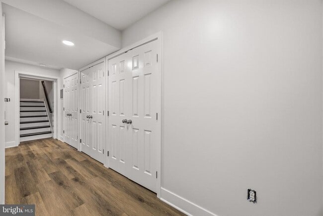 Building Photo - 474 Brightwood Rd