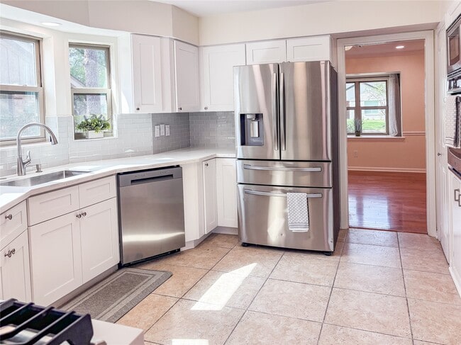 Building Photo - 10503 Raritan Dr