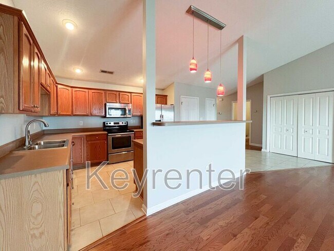 Building Photo - 6812 Pemmbrooke Shire Ln