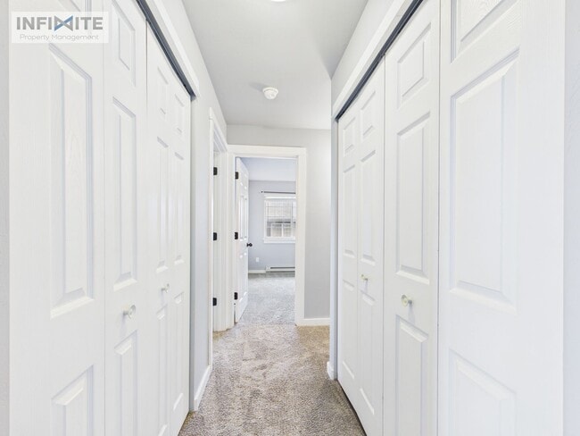 Building Photo - Top-Floor 2BR/2BA – Bright, Clean & Move-In Ready