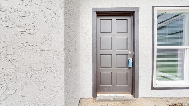 Building Photo - 7415 Alcomita Dr