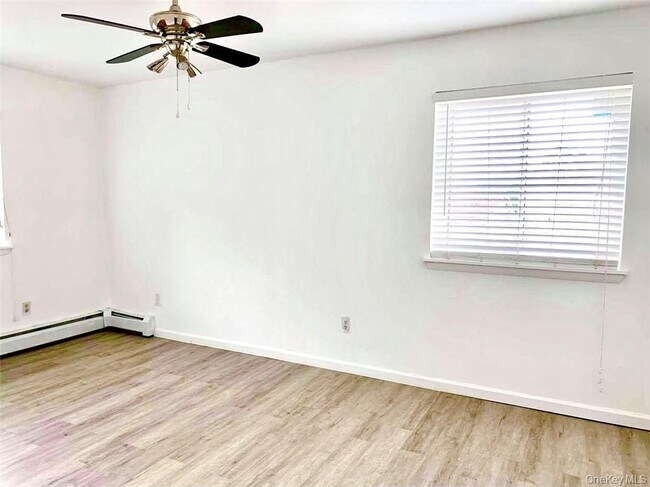 Building Photo - 376 Concord Ln